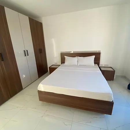 בית אירוח Jle Homes