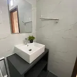 Δωμάτια σε οικογενειακή κατοικία Jle Homes Gzira
