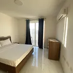 Δωμάτια σε οικογενειακή κατοικία Jle Homes