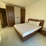 Δωμάτια σε οικογενειακή κατοικία Jle Homes