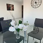 Jle Homes Δωμάτια σε οικογενειακή κατοικία