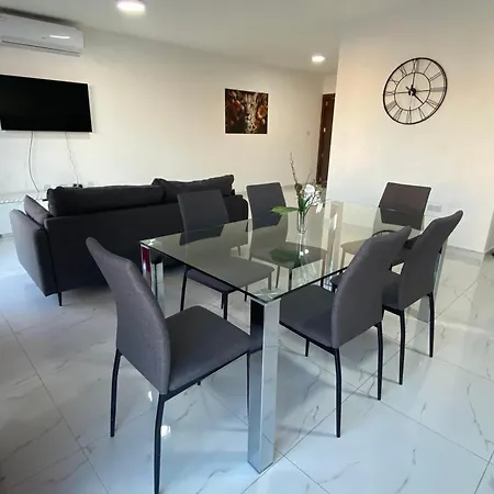 Jle Homes 홈스테이 그지라